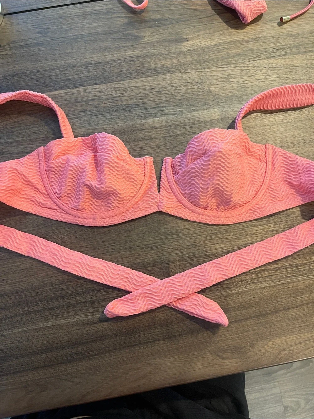 Monday Swimwear Clovelly Top - Azalea Pink Chevron